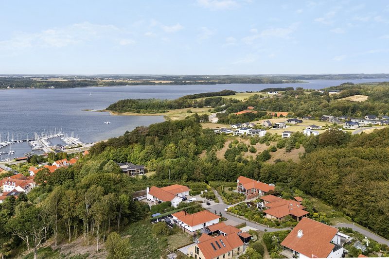 Das Haus von der Einfahrt aus